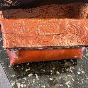 Patricia Nash wristlet